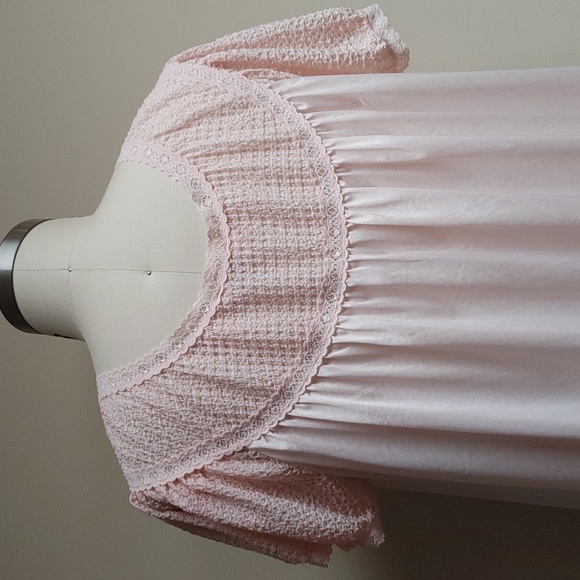 Vintage Vanity Fair Light Pink Long Nightgown Size S - Picture 10 of 12